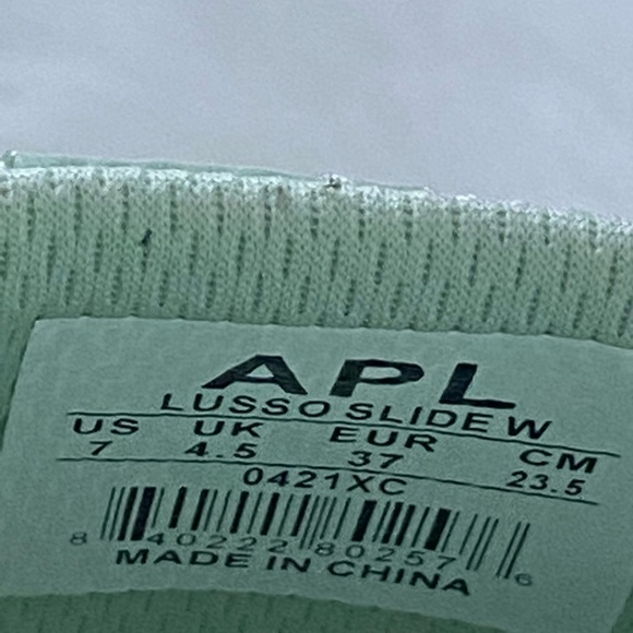 APL Lusso Leather Slides | Peppermint Green - Picture 7 of 7